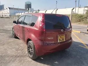 Nissan Note 1.4 2010 Red