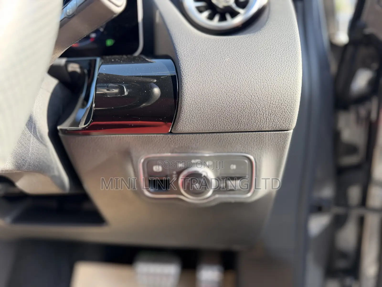 Mercedes-Benz B-Class B180 Petrol 2019 Gray
