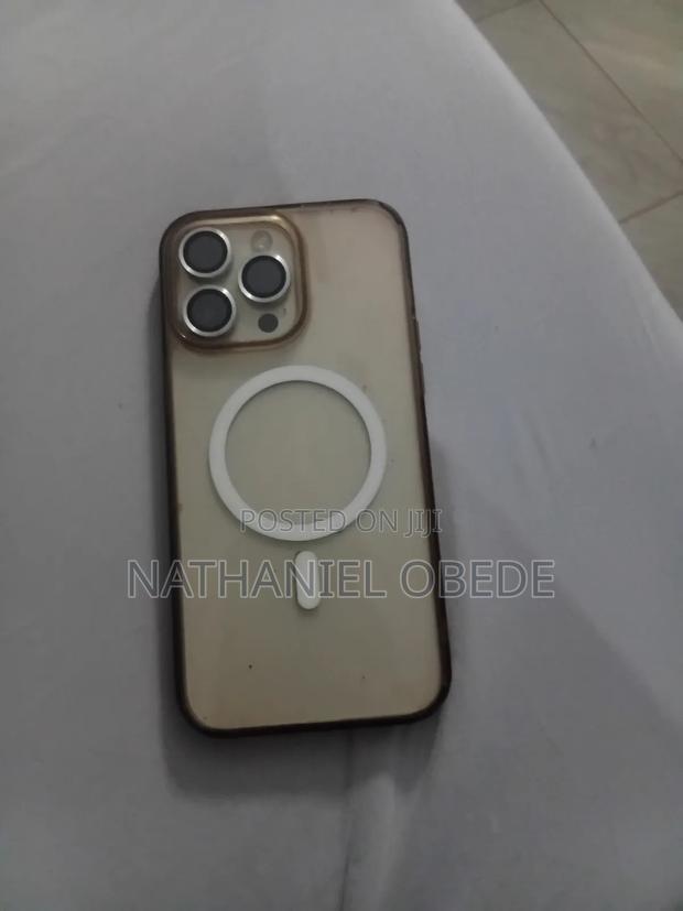 Apple iPhone 14 Pro Max 128 GB Gold - main view