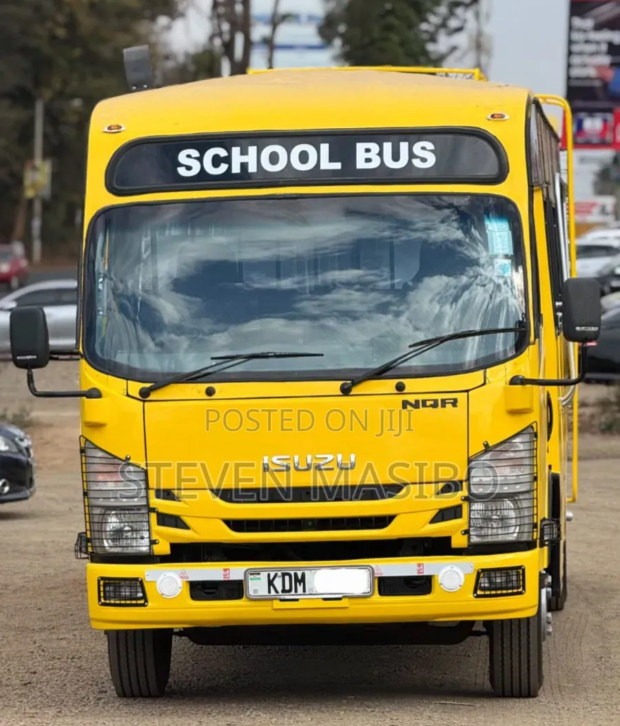 Isuzu NQR 2022 Yellow