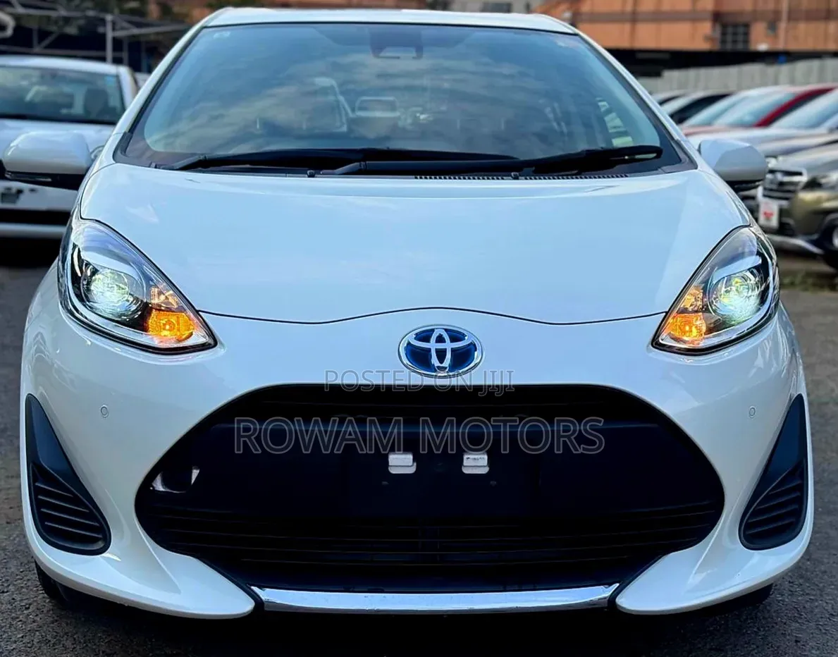 Toyota Aqua 2019 White