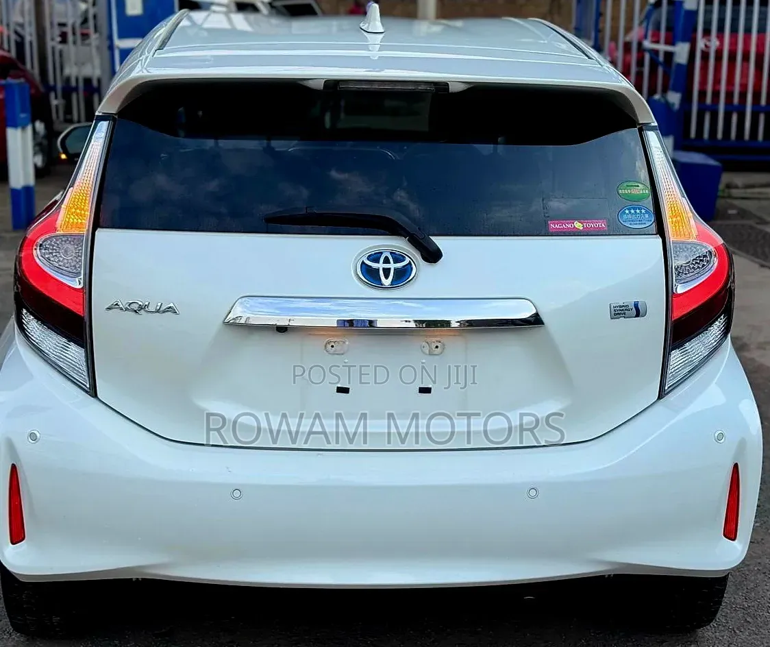 Toyota Aqua 2019 White