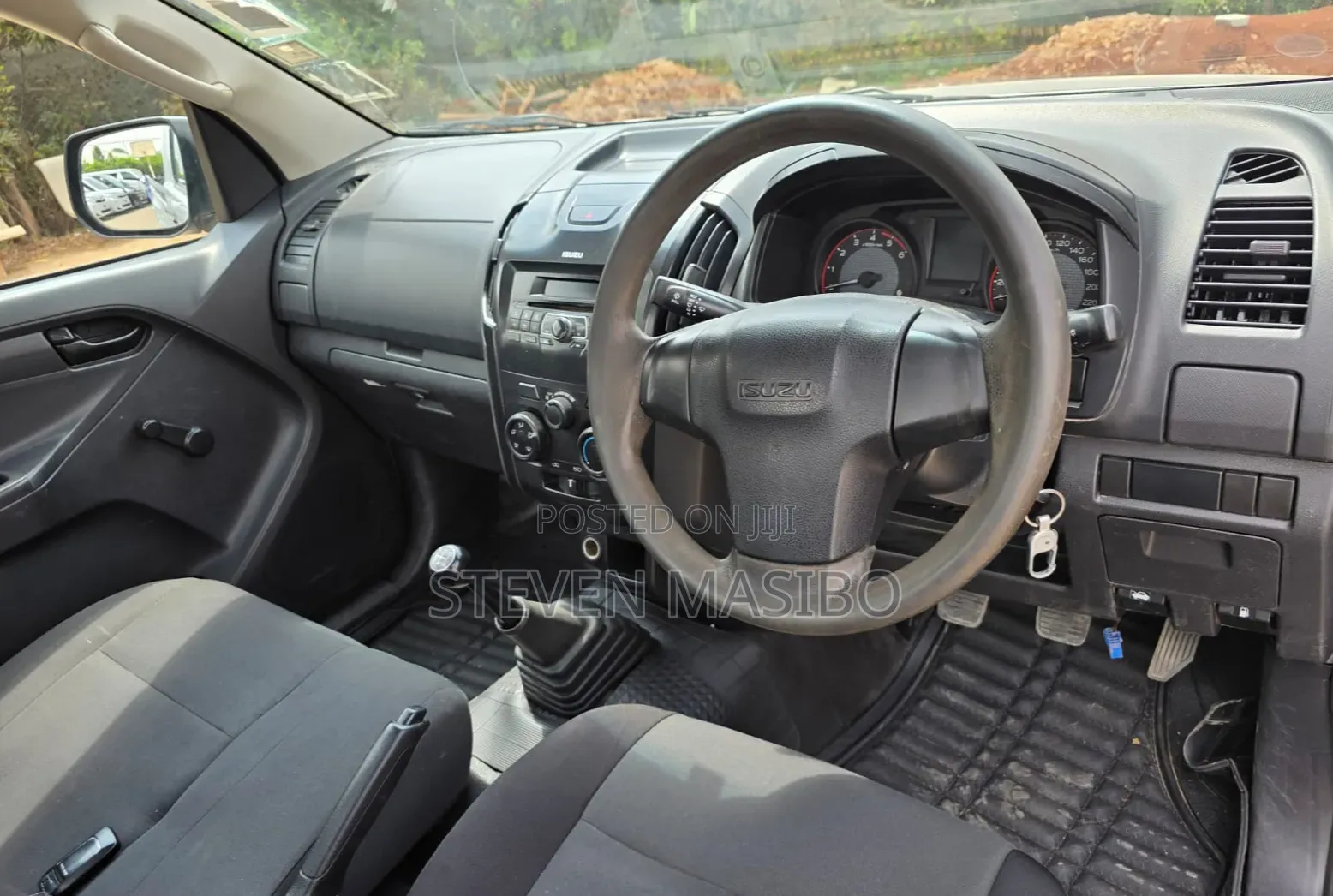 Isuzu D-MAX 2022 Silver