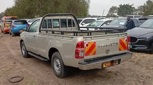 Toyota Hilux 2015 Beige