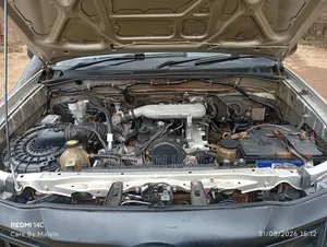 Toyota Hilux 2015 Beige
