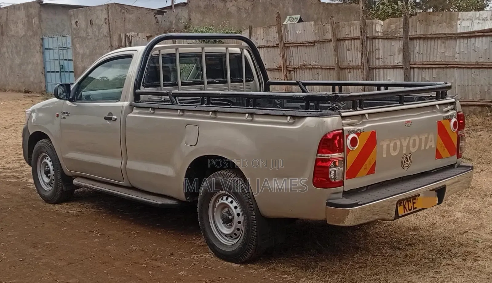 Toyota Hilux 2015 Beige