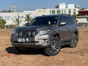 Toyota Land Cruiser Prado 2.8 2017 Brown