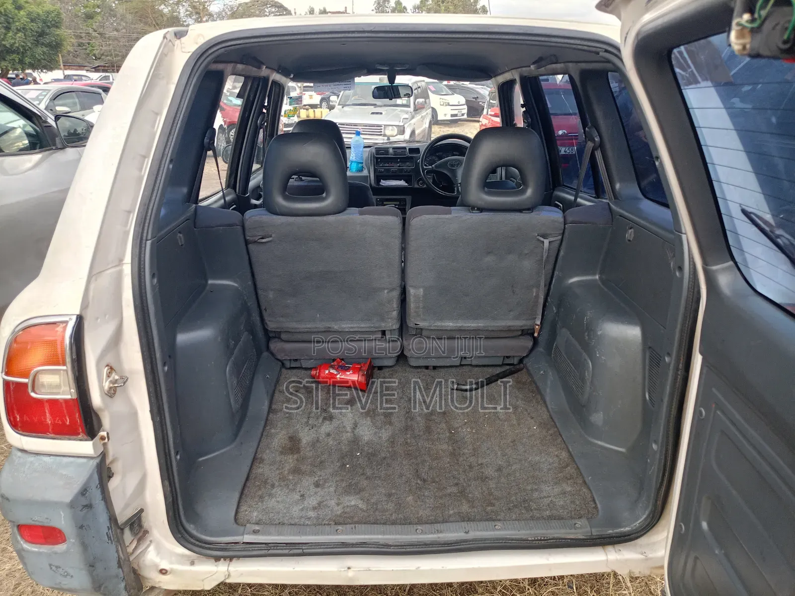 Toyota RAV4 Base 4x4 1999 Silver