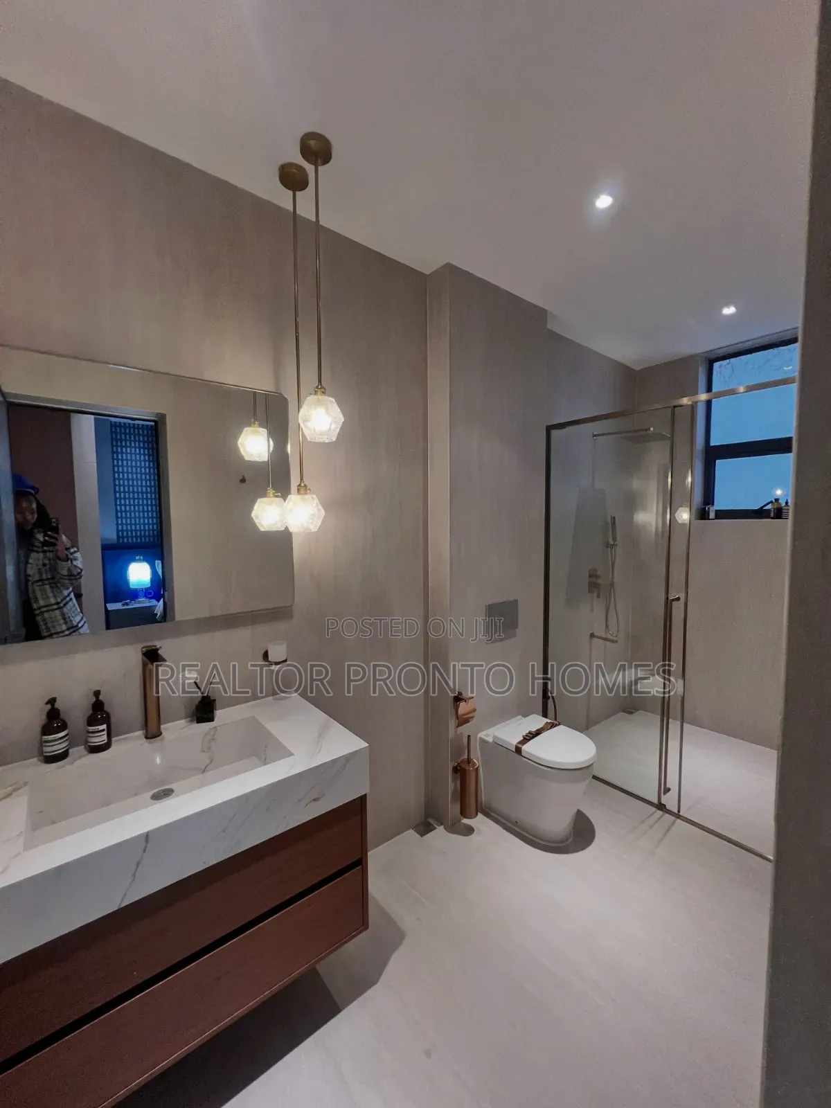 5bdrm Apartment in Westlands, Raphta Road Area for sale