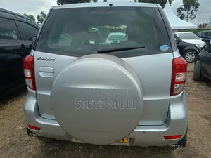 Toyota Rush 1.5 RWD 2007 Silver