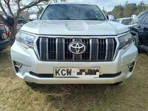 Toyota Land Cruiser Prado 2012 Silver