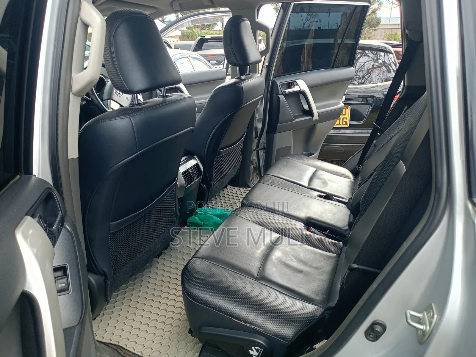 Toyota Land Cruiser Prado 2012 Silver
