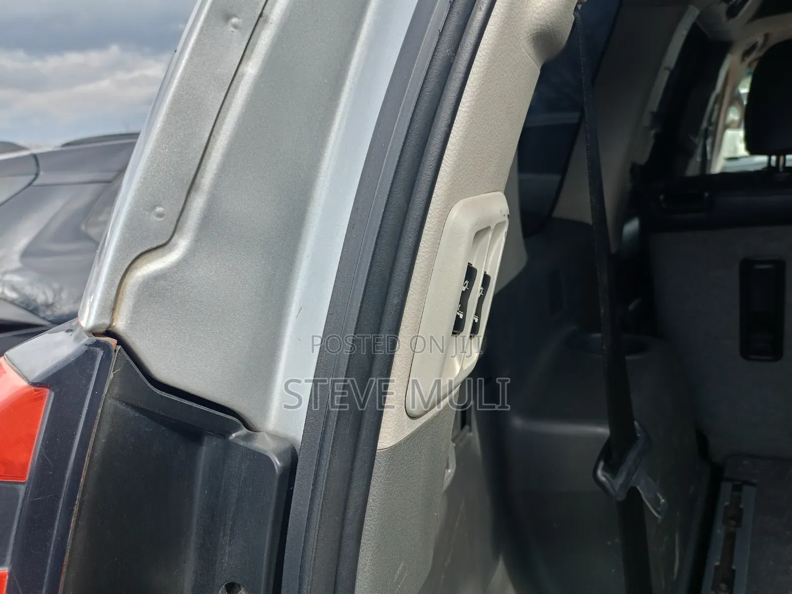 Toyota Land Cruiser Prado 2012 Silver