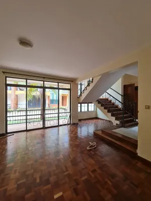 4bdrm Townhouse / Terrace in Kileleshwa for rent