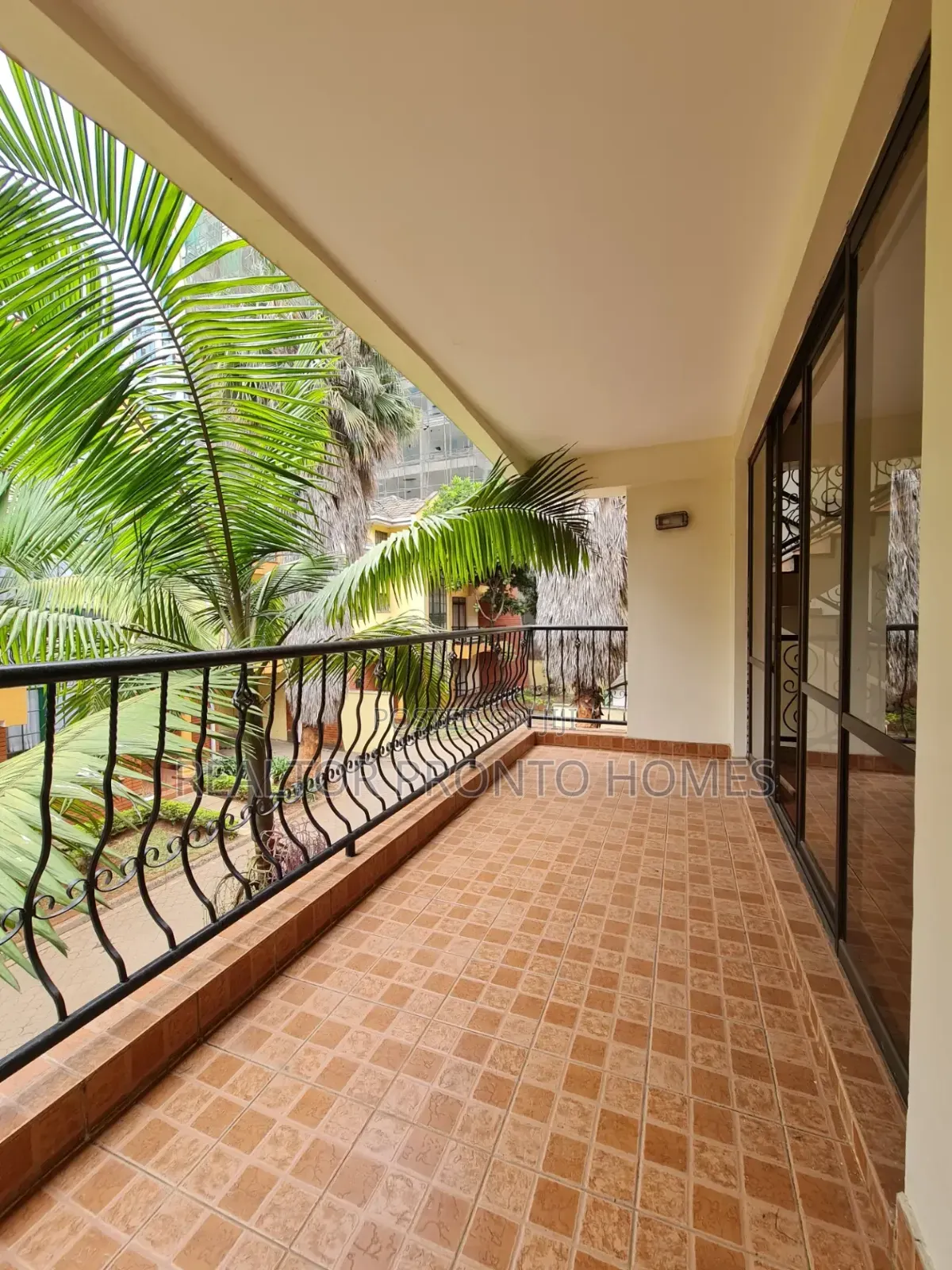 4bdrm Townhouse / Terrace in Kileleshwa for rent