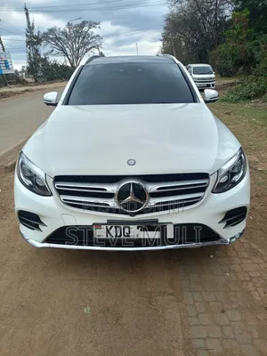 Mercedes-Benz GLC-Class GLC250 Sport Utility 4-Door (2.0L, 4cyl Turbo)