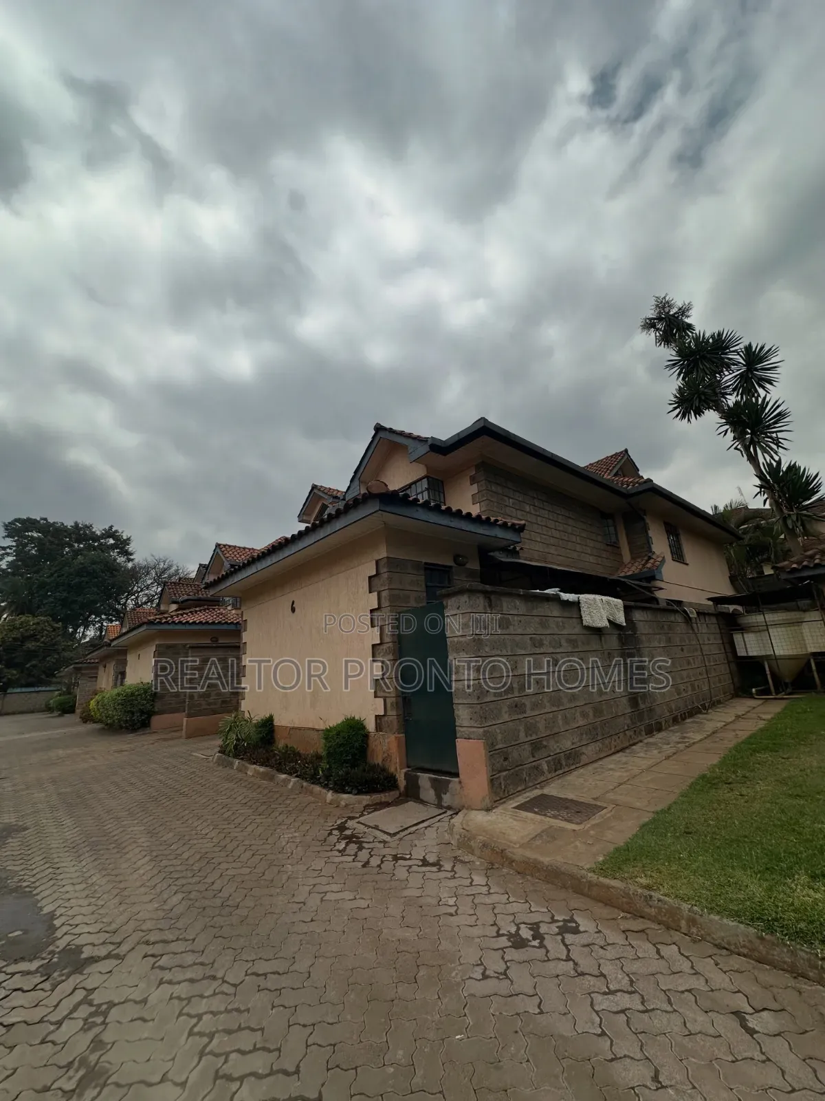 4bdrm Townhouse/Terrace in Lavington, Valley Arcade for sale