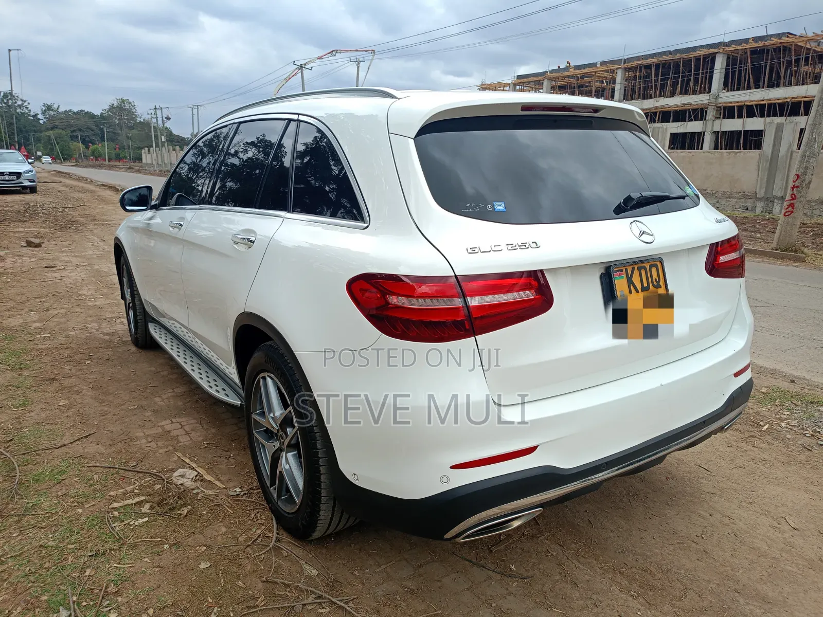 Mercedes-Benz GLC-Class GLC250 Sport Utility 4-Door (2.0L, 4cyl Turbo)