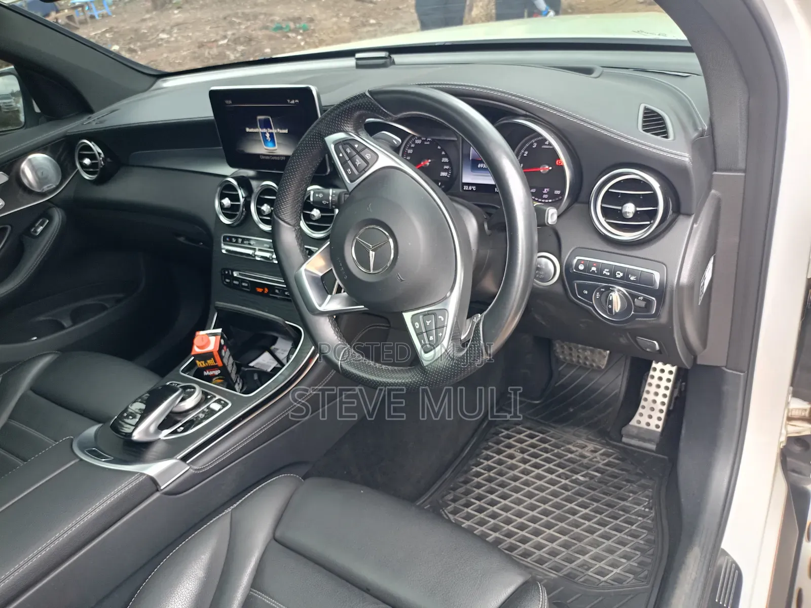 Mercedes-Benz GLC-Class GLC250 Sport Utility 4-Door (2.0L, 4cyl Turbo)