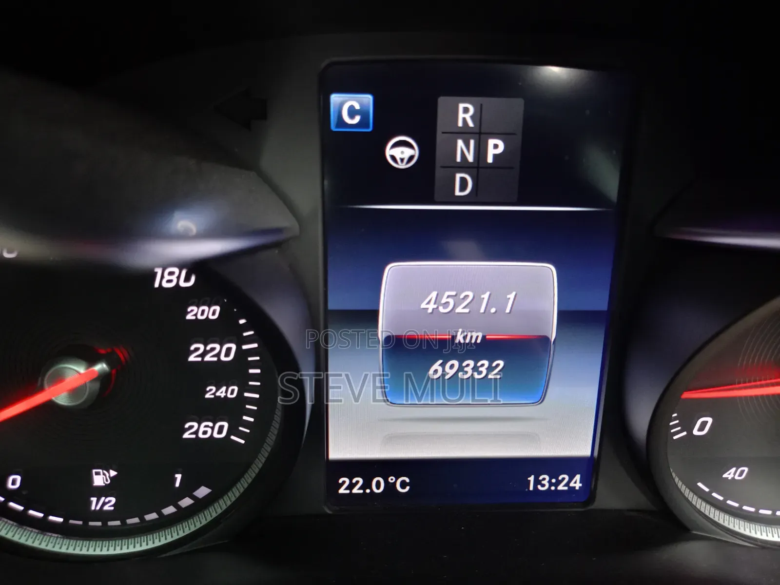 Mercedes-Benz GLC-Class GLC250 Sport Utility 4-Door (2.0L, 4cyl Turbo)