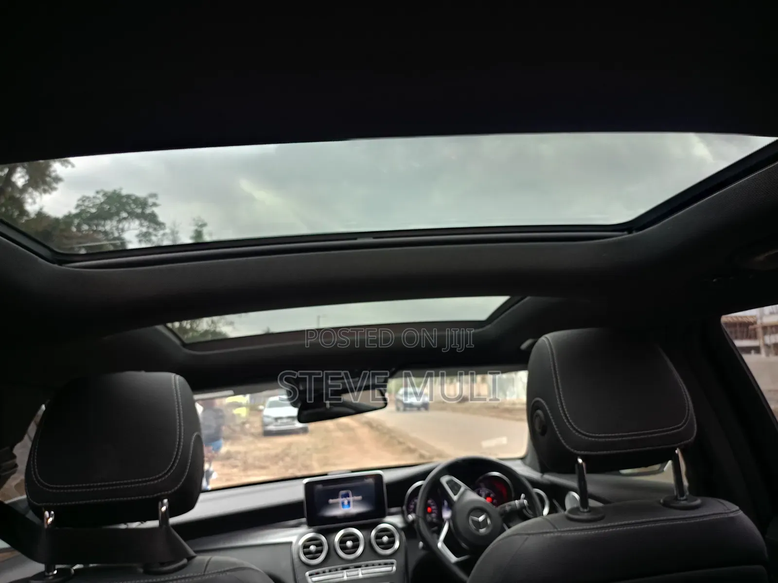 Mercedes-Benz GLC-Class GLC250 Sport Utility 4-Door (2.0L, 4cyl Turbo)