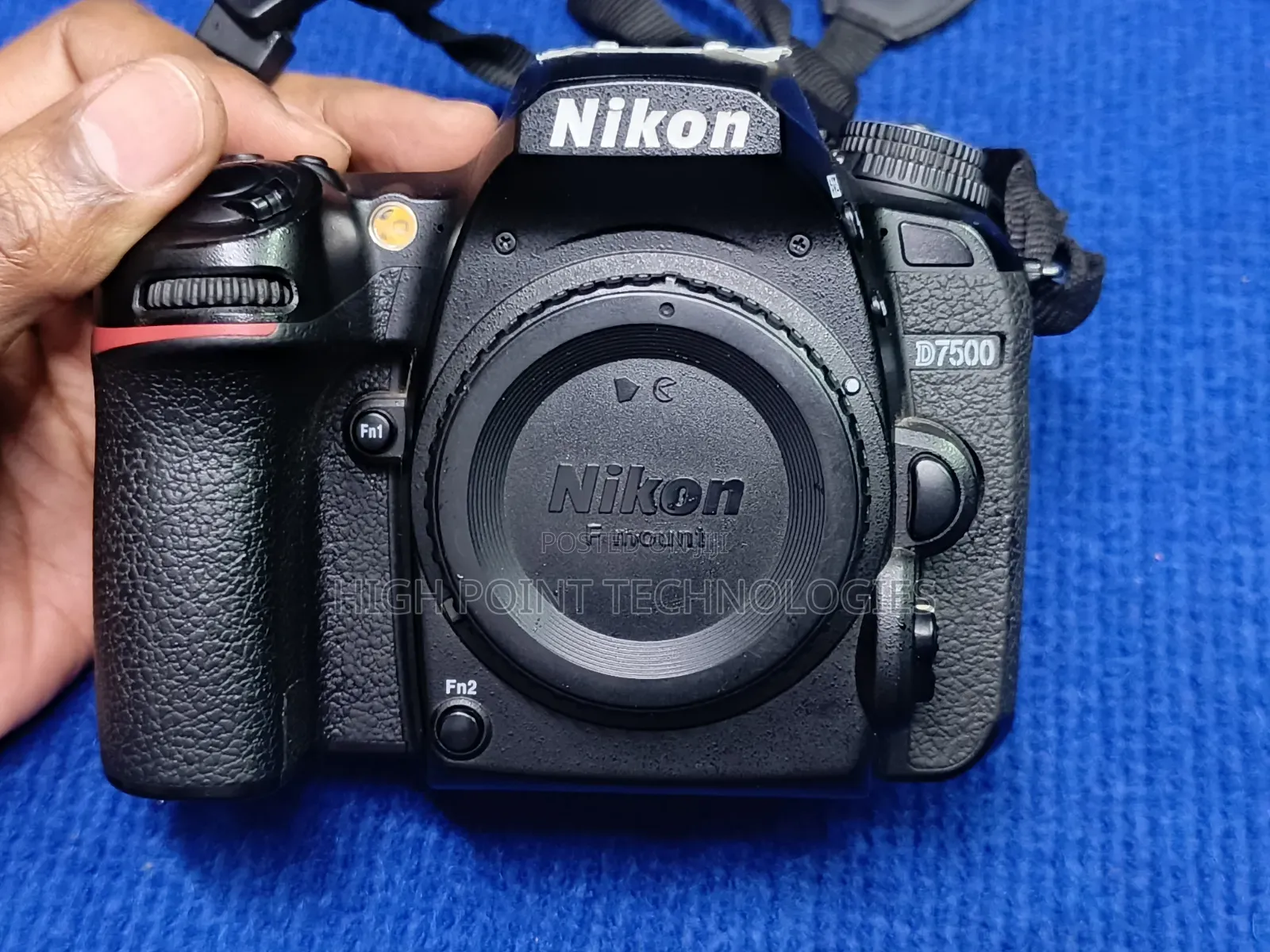 Nikon D7500