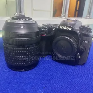 Nikon D7500