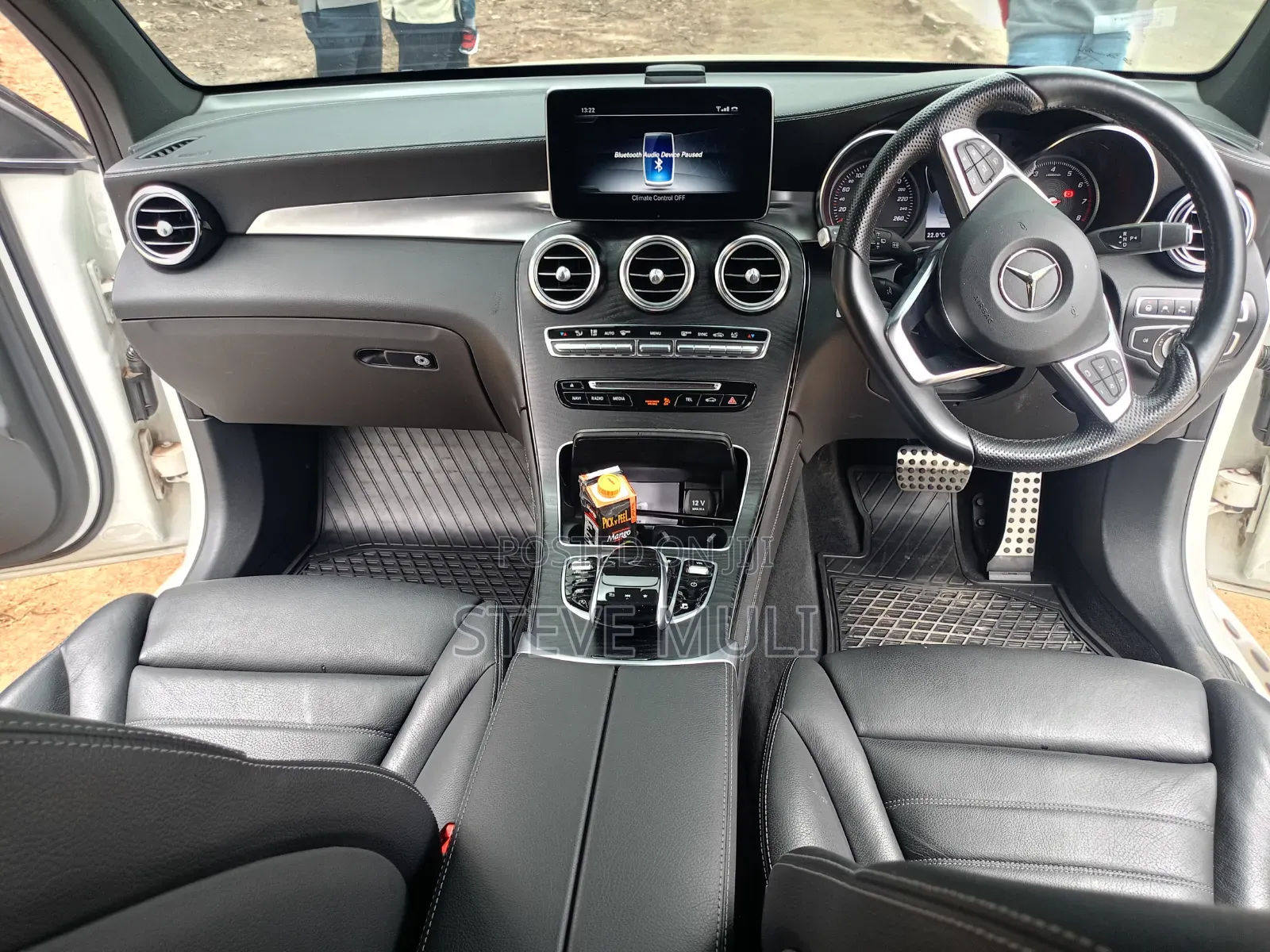 Mercedes-Benz GLC-Class GLC250 Sport Utility 4-Door (2.0L, 4cyl Turbo)