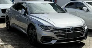 Volkswagen Arteon 2.0T SE R-Line w/20 AWD 4MOTION 2019 Gray