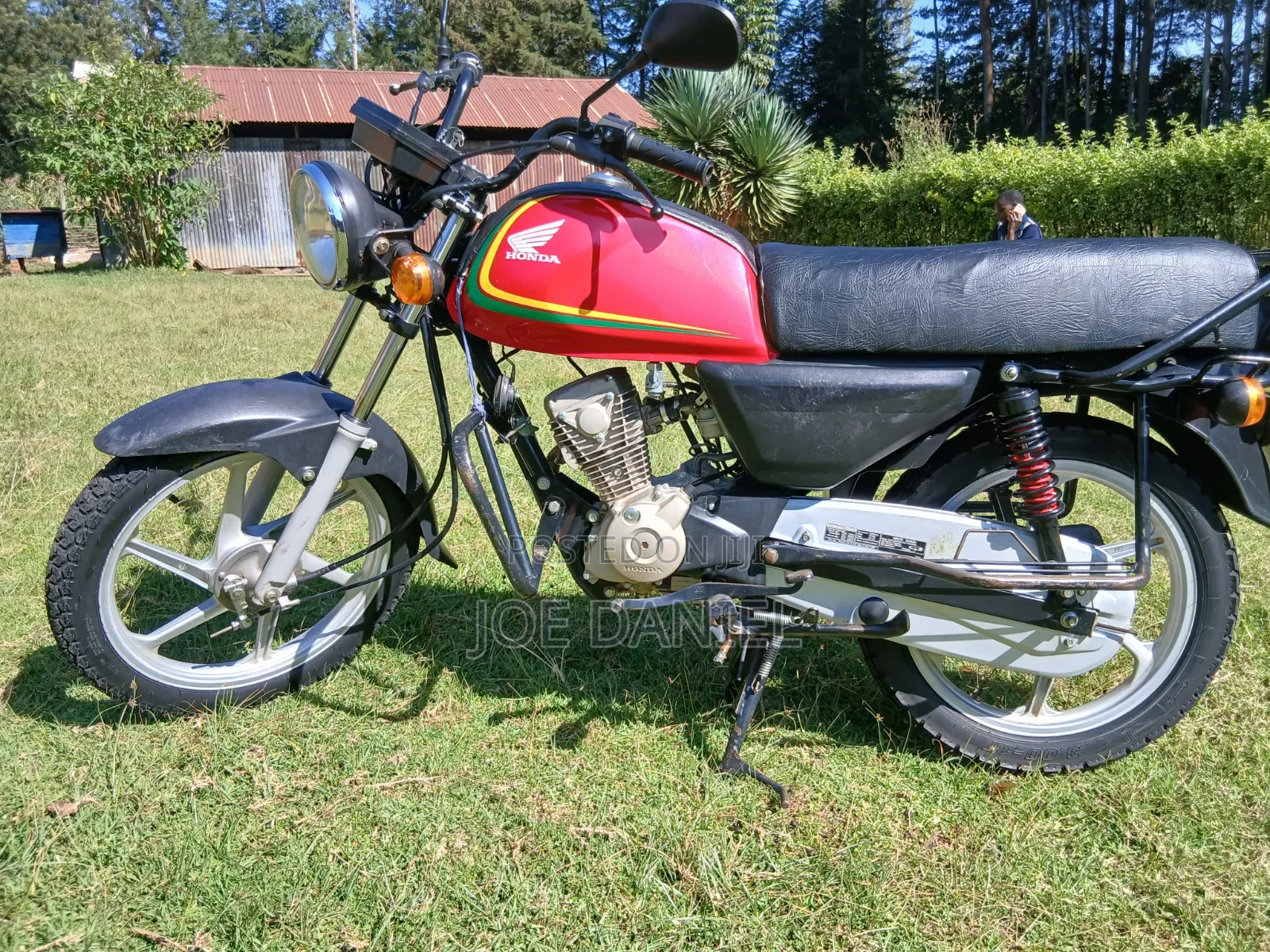 Honda 2022 Red