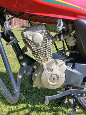 Honda 2022 Red