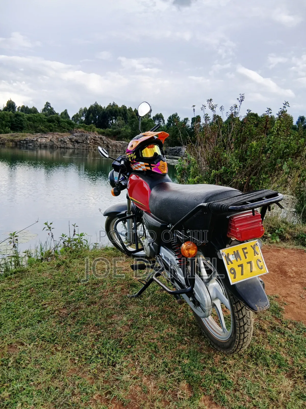 Honda 2022 Red
