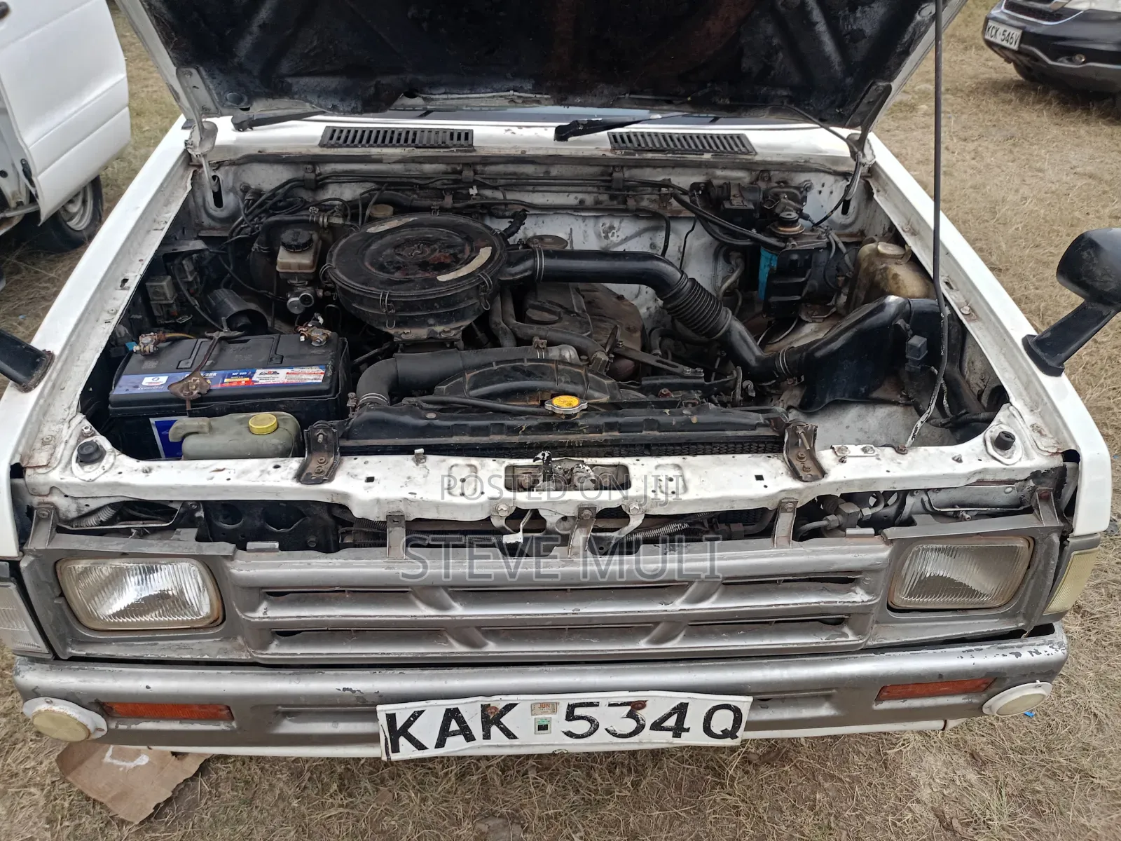 Nissan Pick-Up 1997 White