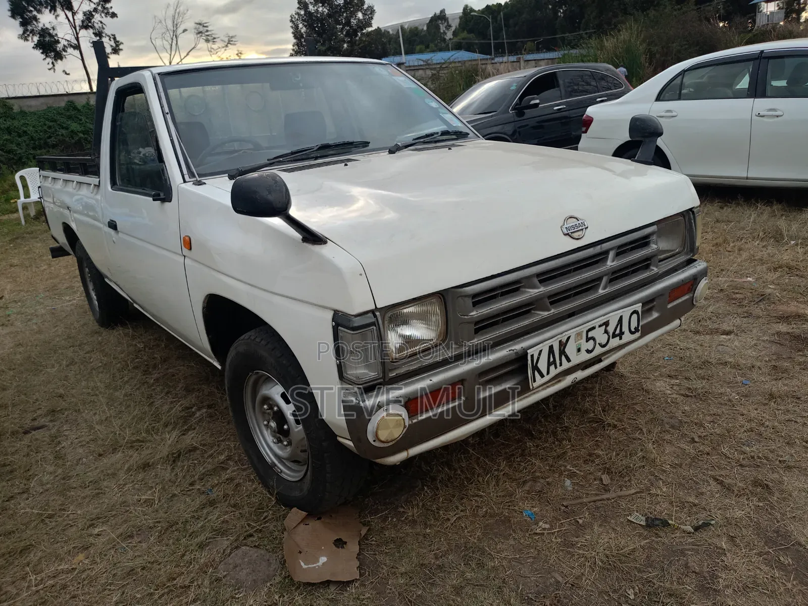 Nissan Pick-Up 1997 White