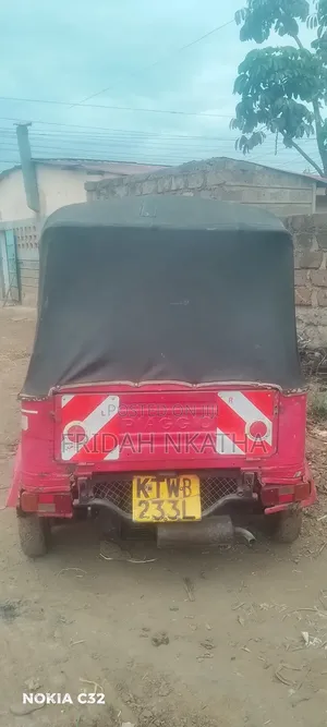 Piaggio 2019 Red