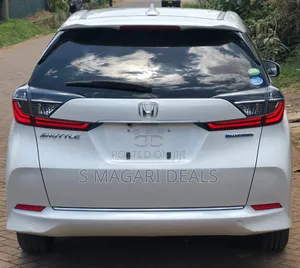 Honda Shuttle 1.5 Hybrid 2WD 2020 White