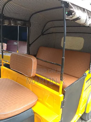 Bajaj RE 2021 Gold