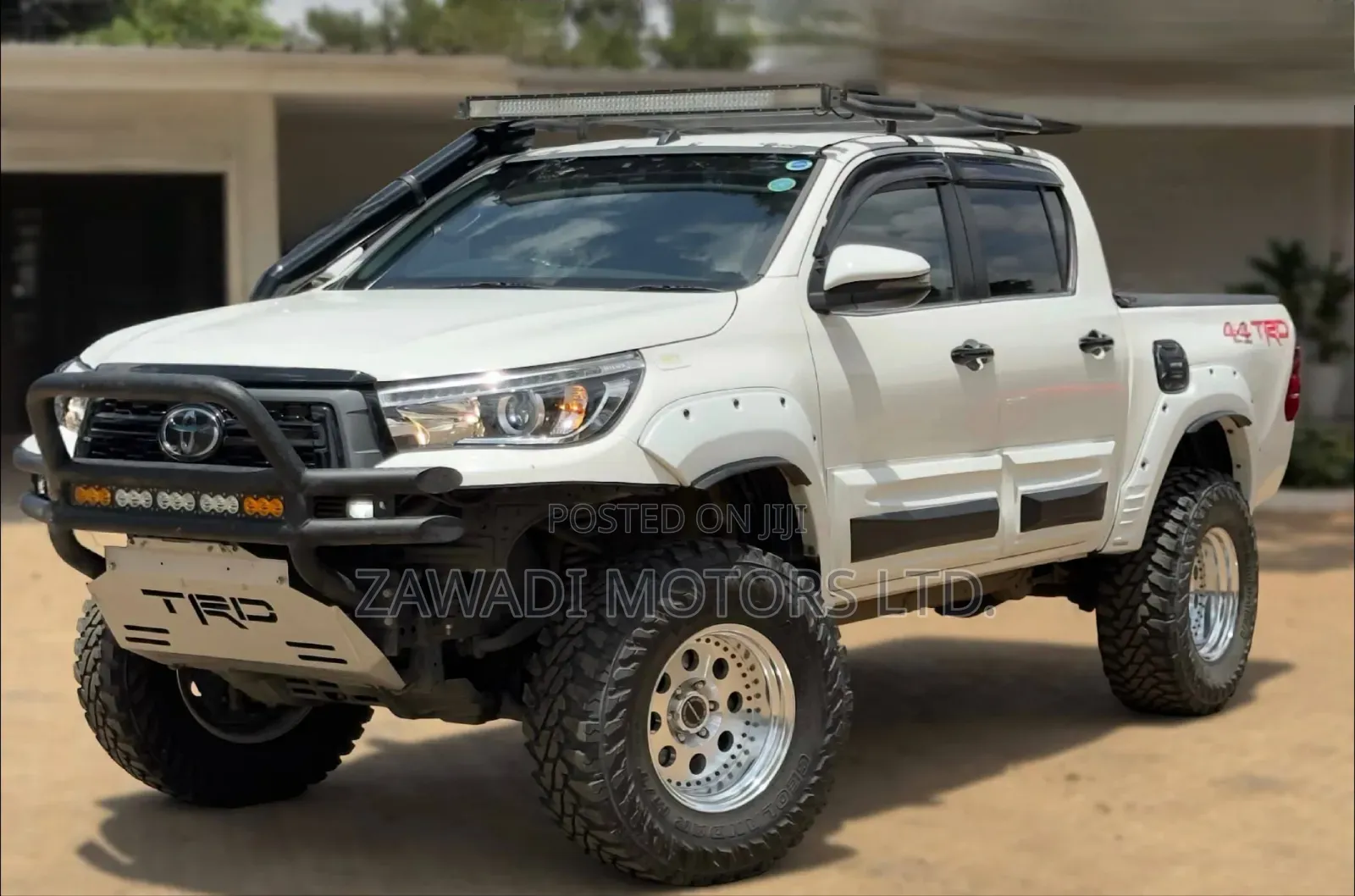 Toyota Hilux 2019 White