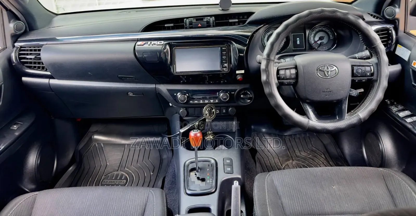 Toyota Hilux 2019 White