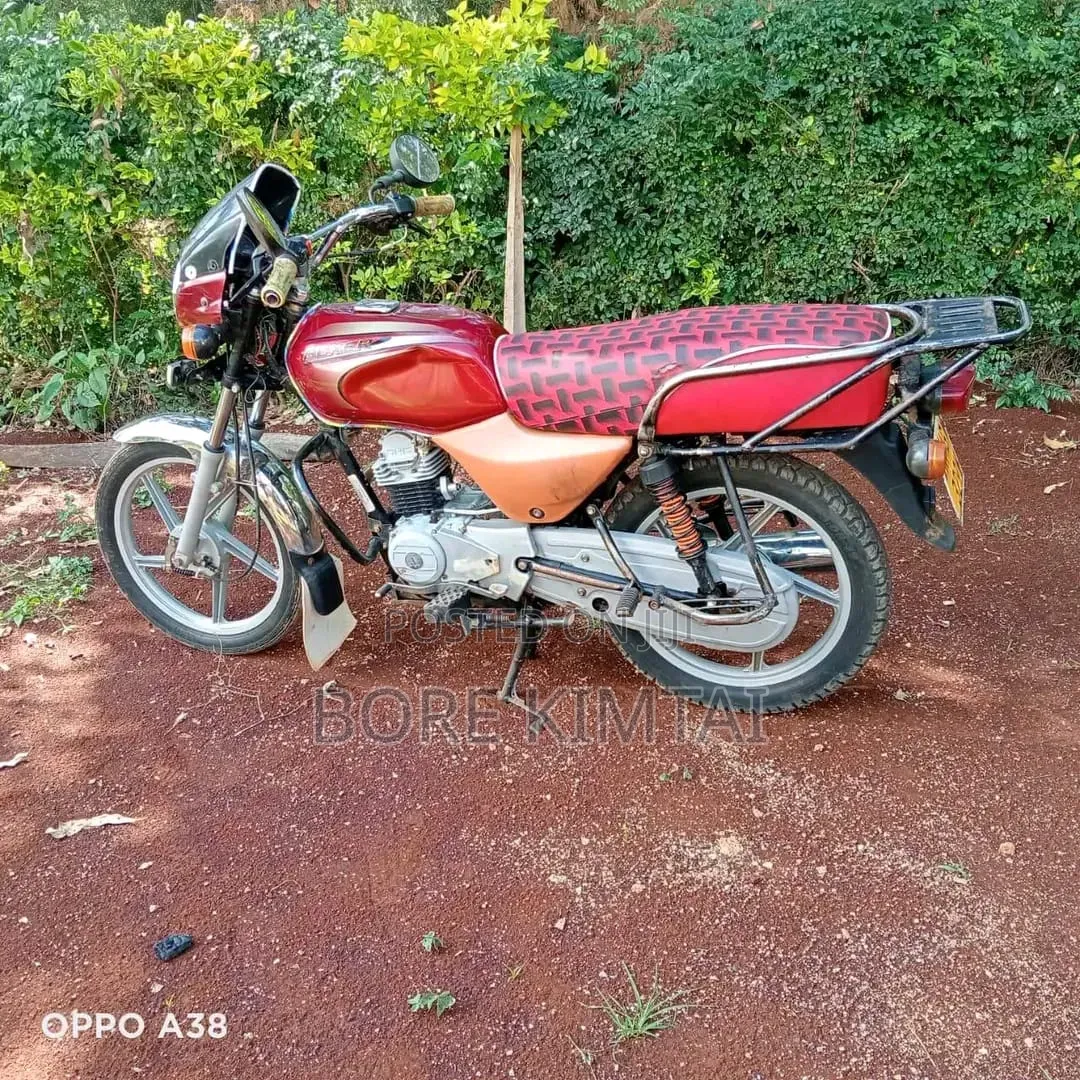 Bajaj Boxer 2024 Red