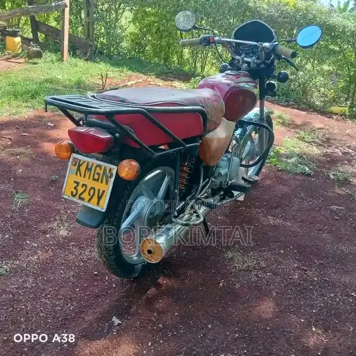 Bajaj Boxer 2024 Red