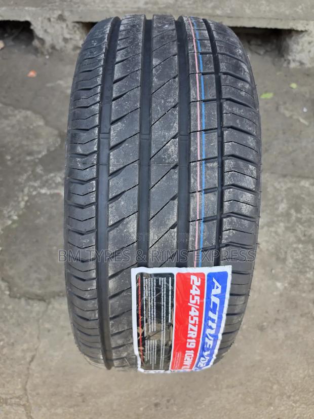 245 /45 R19 VINMAX TIRES (New Technology) - main view