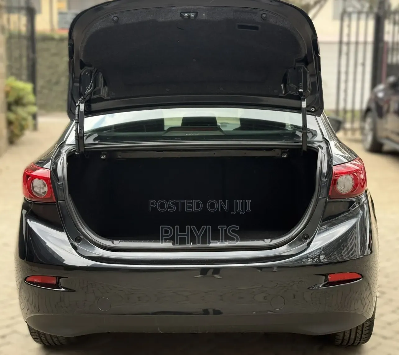 Mazda Axela SV Premium 2014 Black