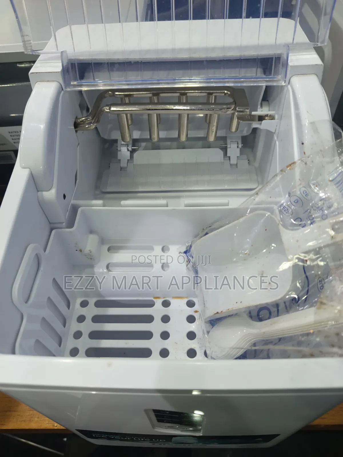 Hisense ICM1244 Portable Countertop Ice Maker