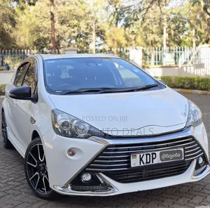 Toyota Aqua 2016 White