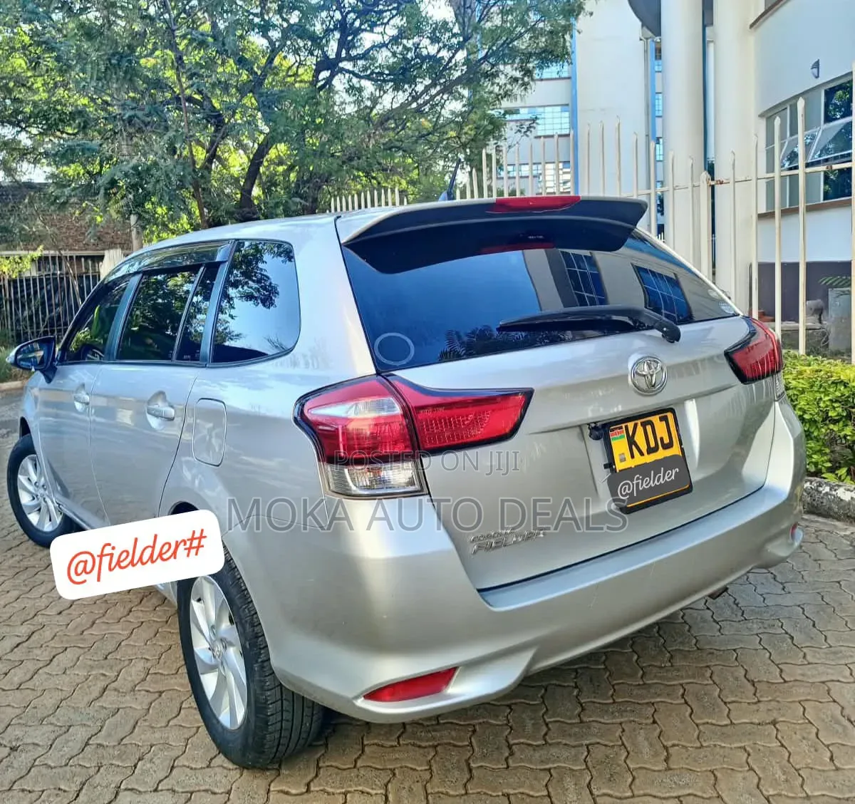 Toyota Corolla Fielder 1.5 Petrol FWD 2015 Silver
