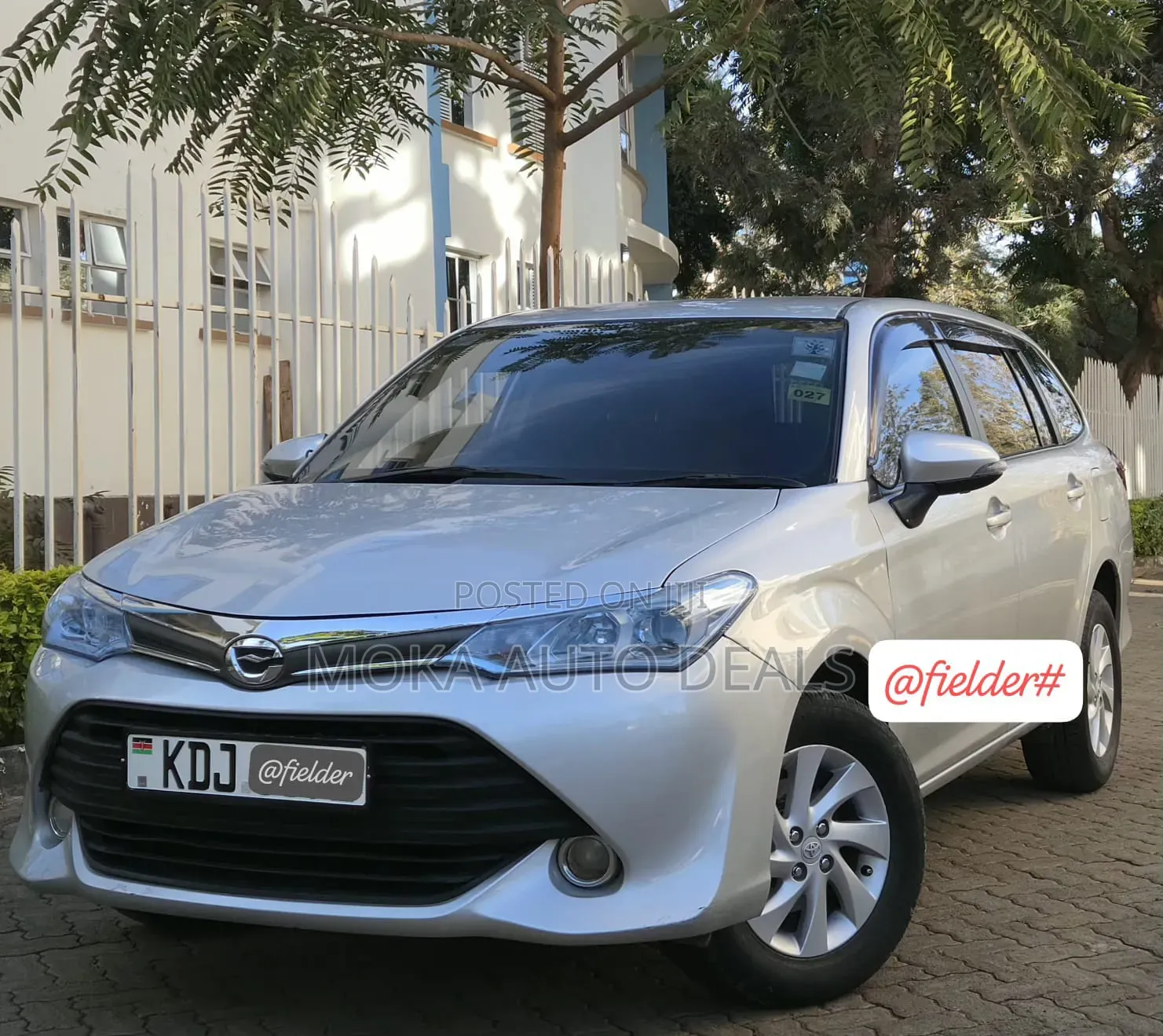 Toyota Corolla Fielder 1.5 Petrol FWD 2015 Silver