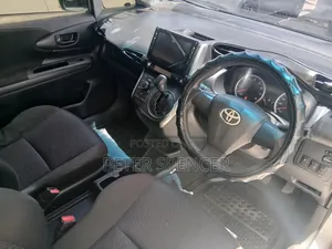 Toyota Wish 2015 Silver