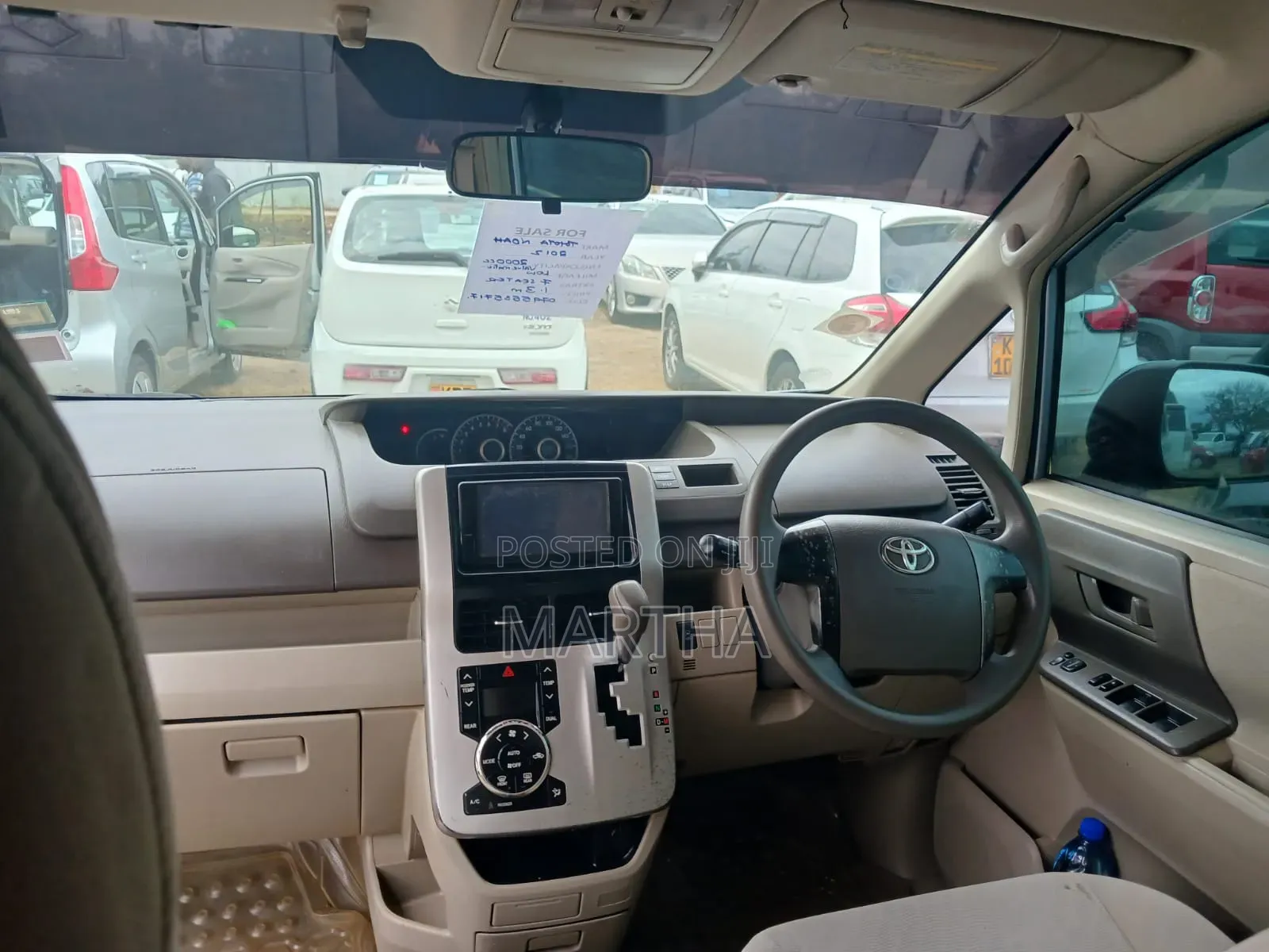 Toyota Noah 2013 Blue