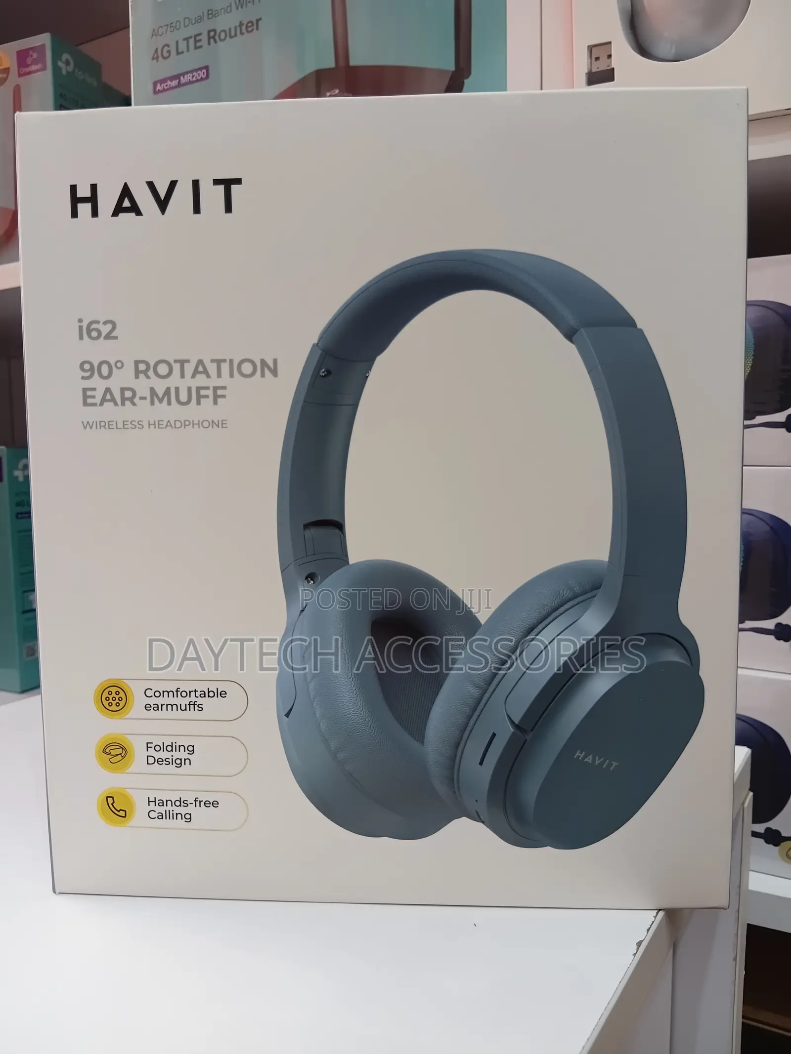 The HAVIT I62 Wireless Headphones in Deep Blue